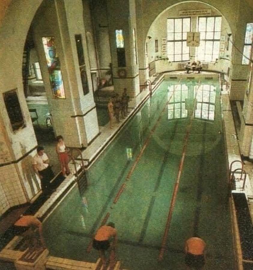 843x897, 96 Kb / Собор, бассейн, Бобруйск, СССР