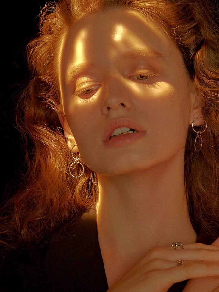 736x981, 87 Kb / Рыжая, украшение