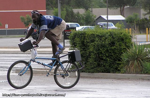640x421, 71 Kb / негр, велосипед