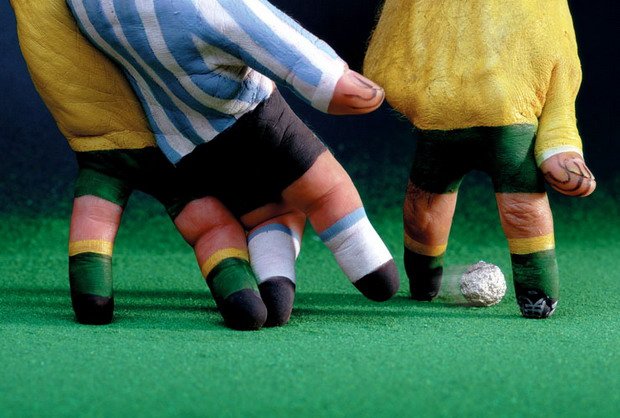 620x418, 66 Kb / пальцы, руки, футбол, Бразилия, Аргентина?