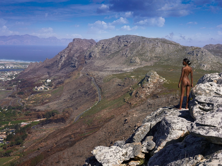 850x638, 248 Kb / сиськи