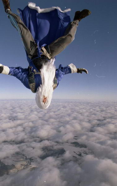 377x600, 25 Kb / дед мороз, парашют