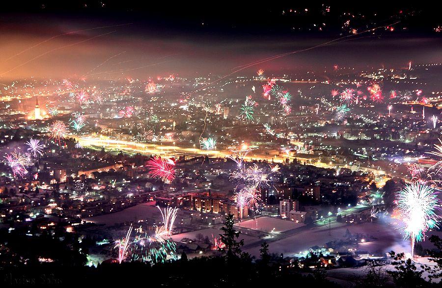 900x588, 146 Kb / новый год, салют