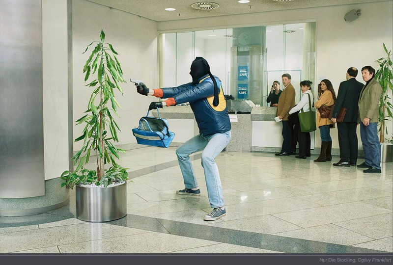 800x540, 135 Kb / ограбление, маска, чулок, фэйл, грабитель, банк, колготки