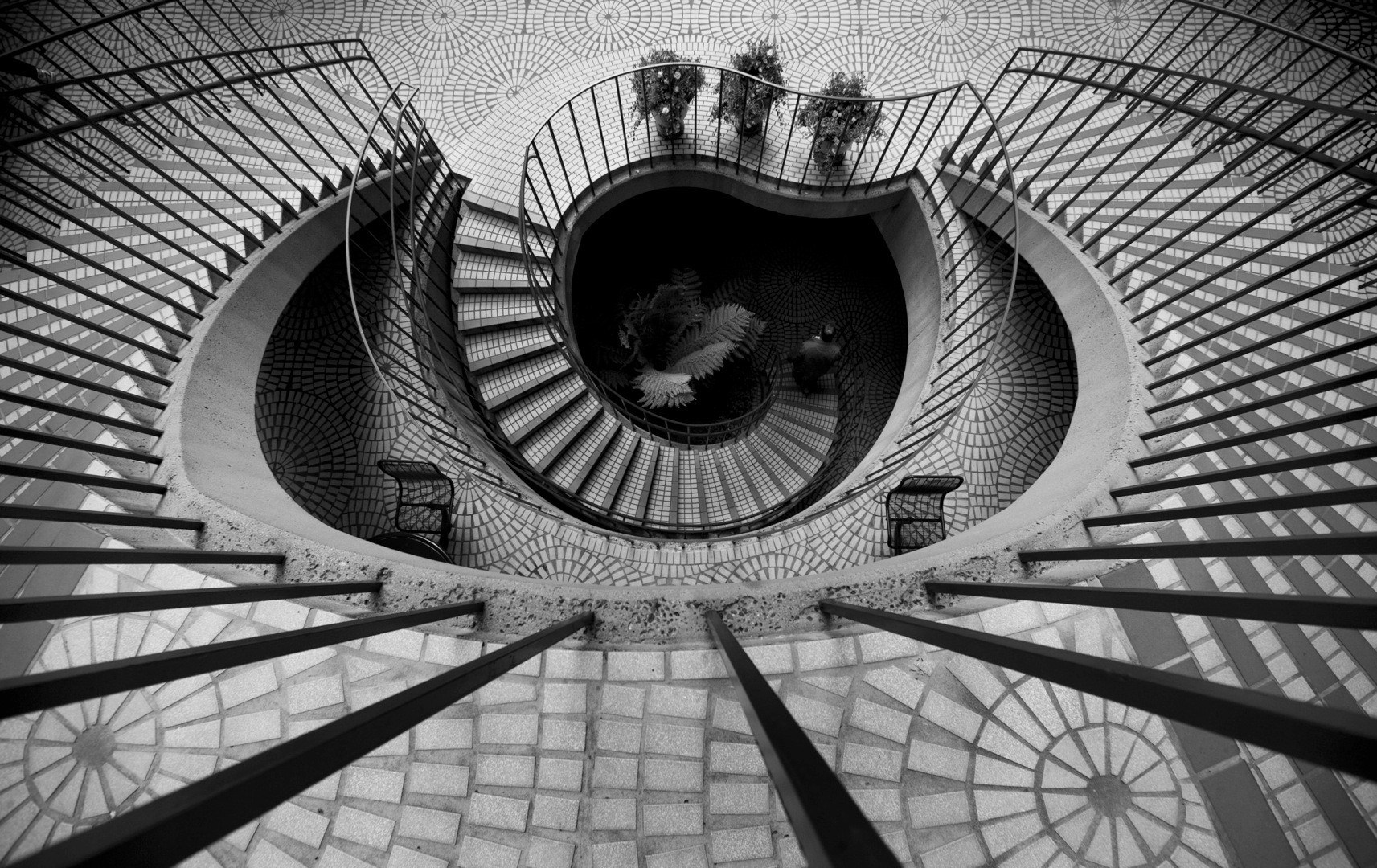 1713x1080, 567 Kb / лестница