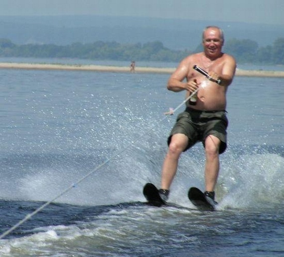 570x517, 100 Kb / лыжи, пиво