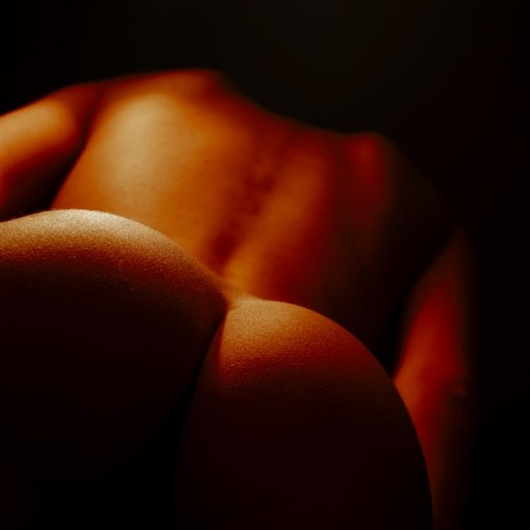 750x750, 20 Kb / попа