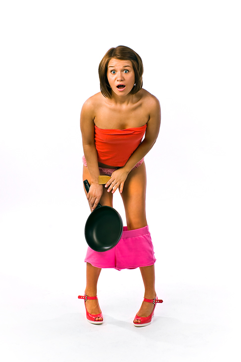 487x730, 119 Kb / девушка, pin-up, сковорода, студия