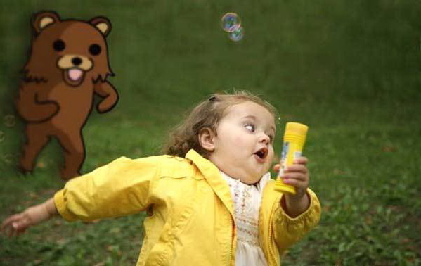 599x378, 44 Kb / медведь, девочка, педобир