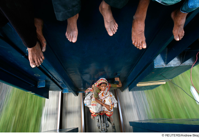 700x490, 116 Kb / ж/д, бангладеш