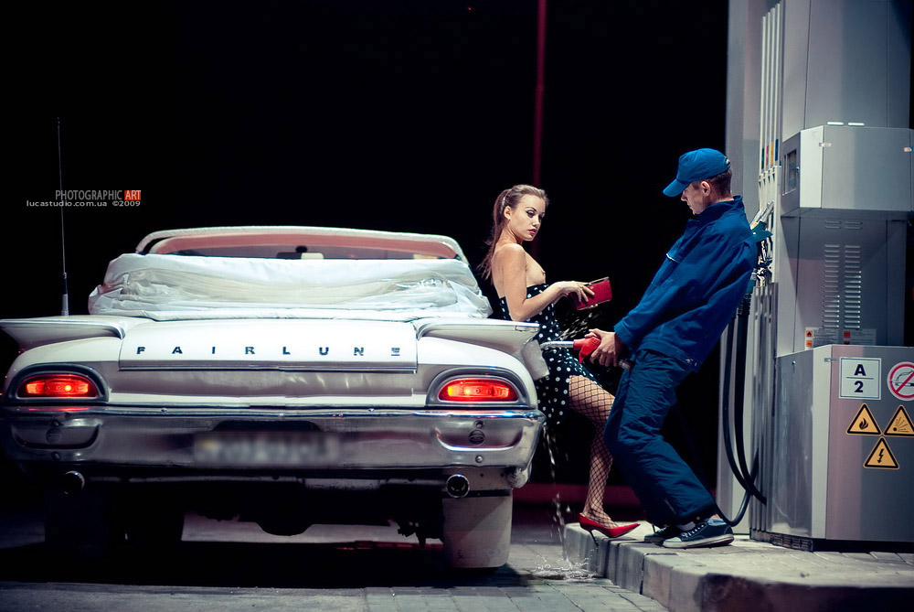 1000x669, 159 Kb / авто, заправка, эро