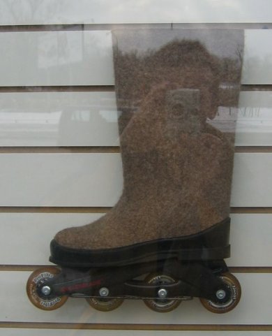 390x481, 25 Kb / ролики, валенки