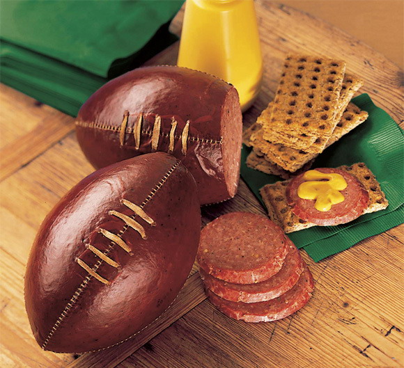 580x529, 122 Kb / колбаса, мяч