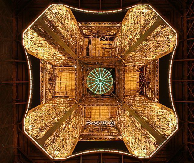 640x538, 135 Kb / эйфелева башня