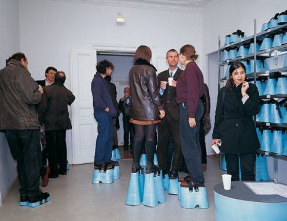 560x430, 56 Kb / каблуки, люди