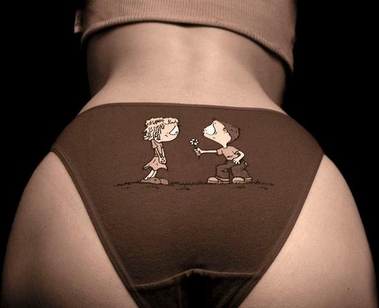 550x447, 25 Kb / попа, трусы, свидание, сепия