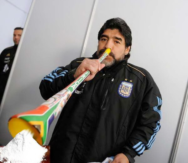 600x521, 59 Kb / вувузела, кокс, марадона, диего