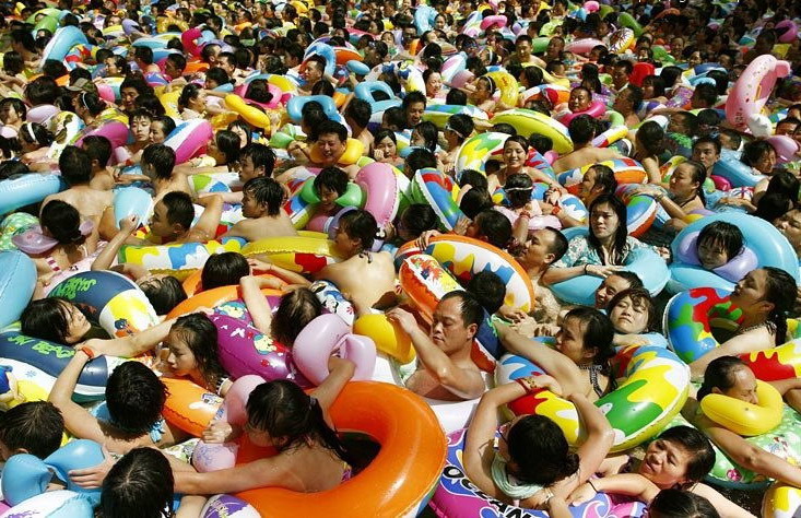 733x474, 185 Kb / купание, люди