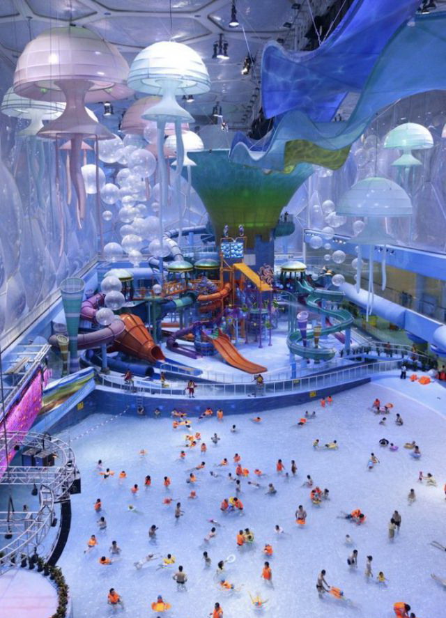 640x887, 145 Kb / аквапарк