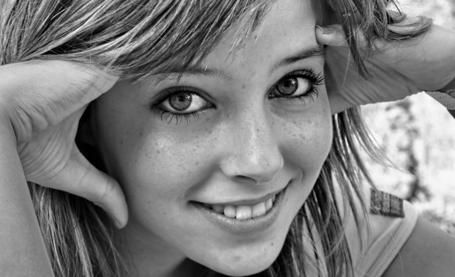 920x560, 152 Kb / портерт, девушка, ч/б