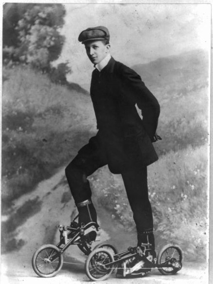 437x581, 56 Kb / ролики, ретро, ч/б