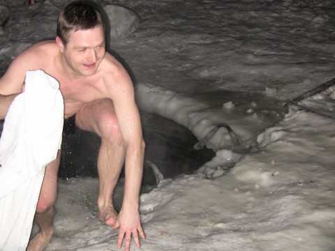 480x360, 41 Kb / снег, лед, купание