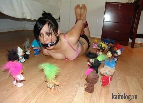 500x361, 29 Kb / плен, куклы, гном