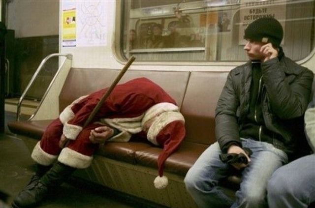 640x423, 54 Kb / дед мороз, метро