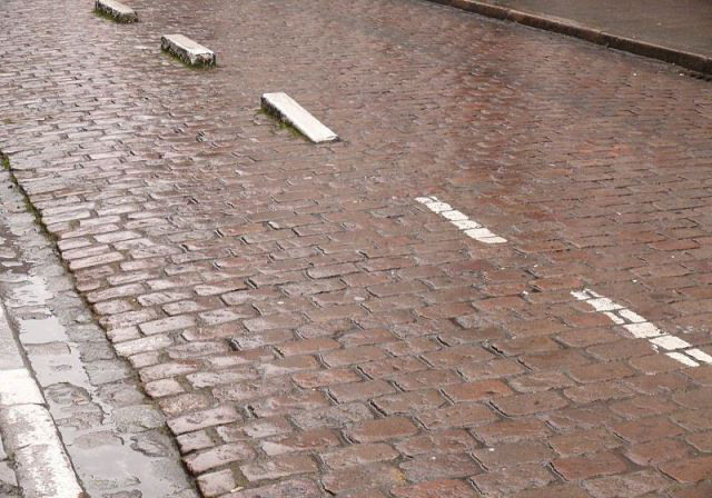 640x448, 88 Kb / мостовая