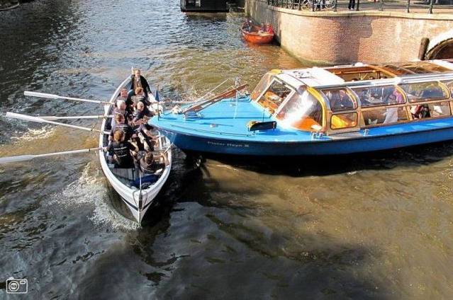 639x424, 109 Kb / вода, лодки, авария, катер