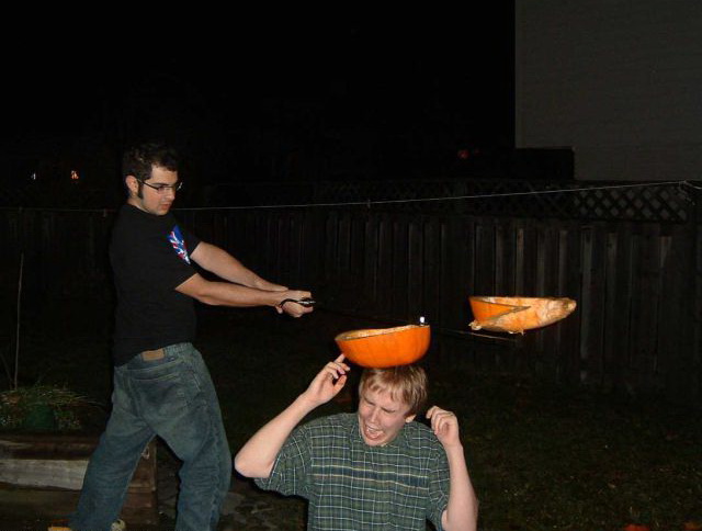 640x484, 67 Kb / меч, тыква