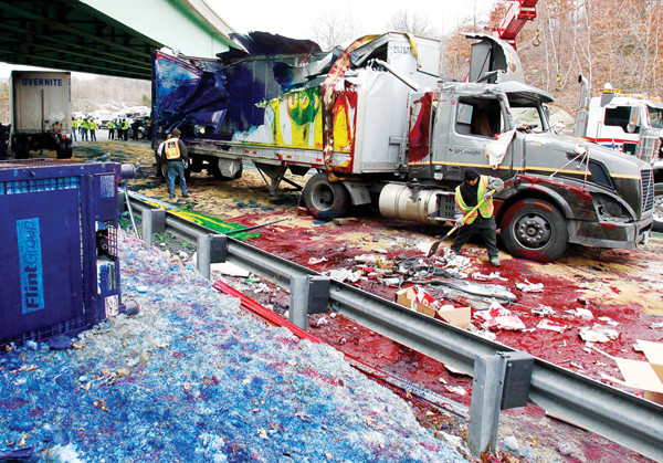 600x419, 175 Kb / грузовик, авария, мост, чернила