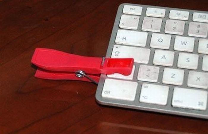 700x451, 35 Kb / клава,прищепка,capslock,Mac