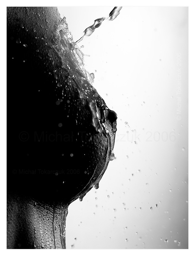 645x845, 96 Kb / вода,капли,сосок