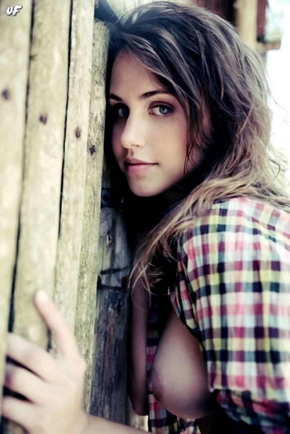 584x875, 111 Kb / рубашка, сиська, забор