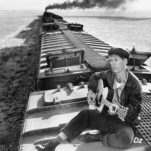 500x500, 67 Kb / гитара, поезд, ссср, ч/б