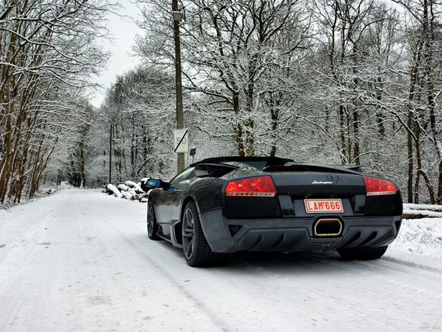 640x480, 231 Kb / зима, снег, дорога, ламбо