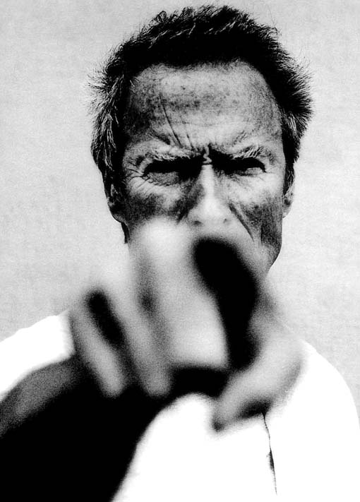 510x711, 58 Kb / клинт, иствуд, палец