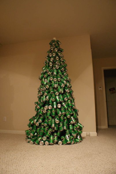 402x604, 38 Kb / елка, пиво, банки