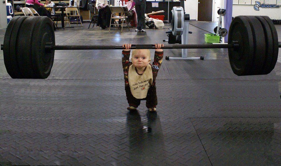 960x568, 157 Kb / ребенок, штанга, силач