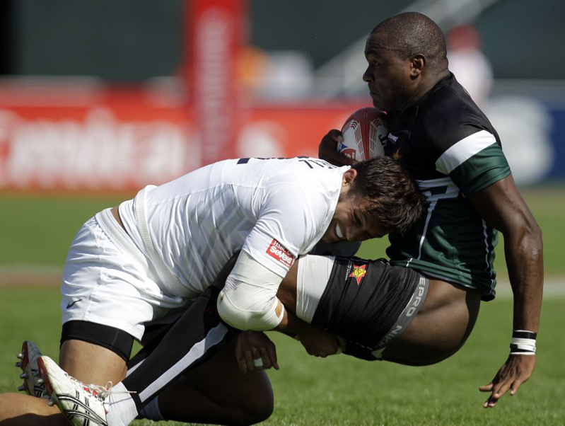 799x602, 185 Kb / американский футбол, негр, жопа