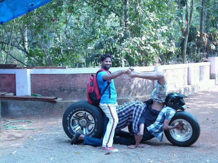 720x540, 126 Kb / мотокицл, индиец, клолеса, люди