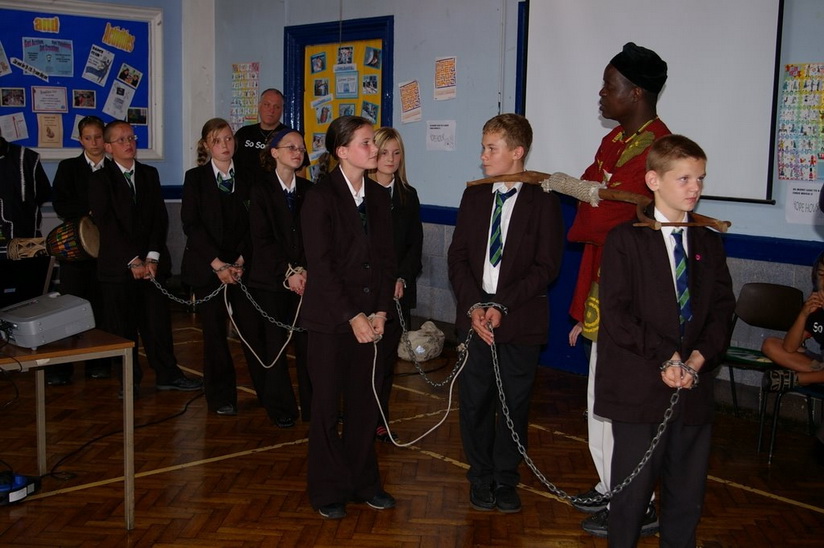 824x548, 144 Kb / дети,урок,рабство