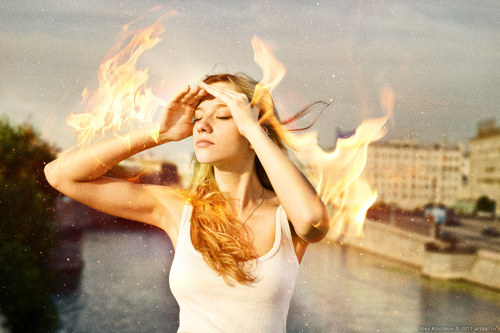 1000x667, 228 Kb / руки,огонь,рыжая,майка