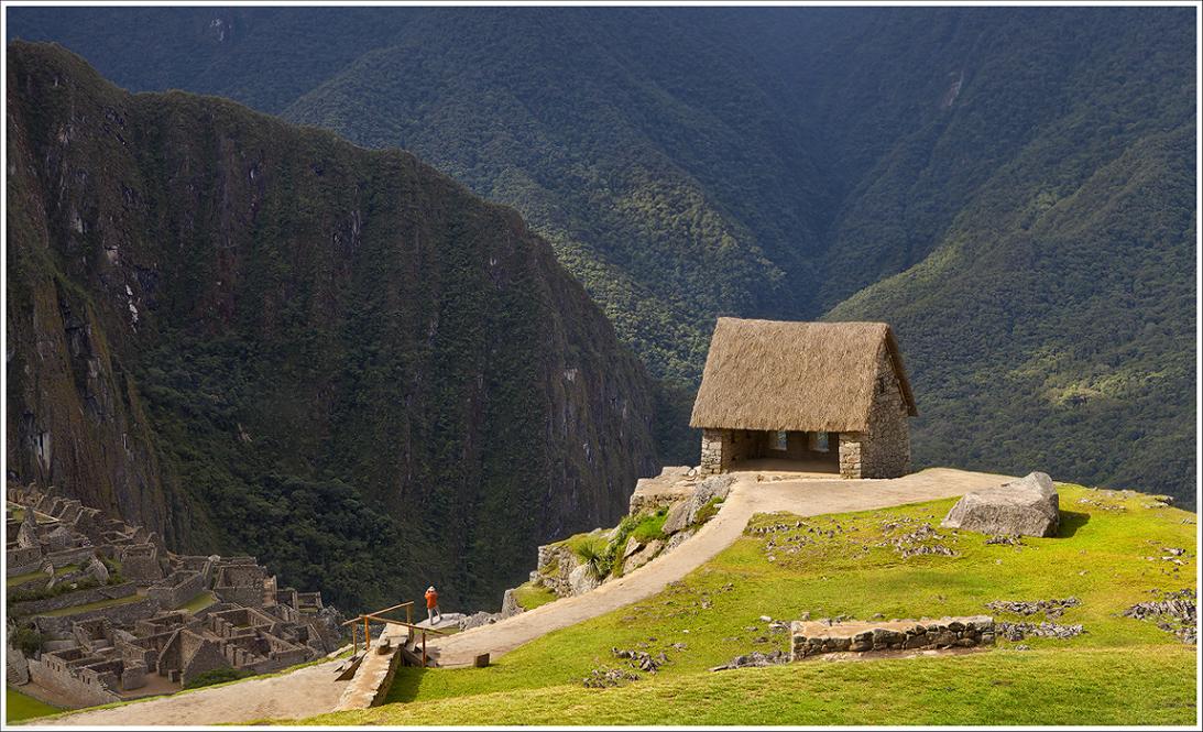 1093x665, 151 Kb / дом,горы,камни