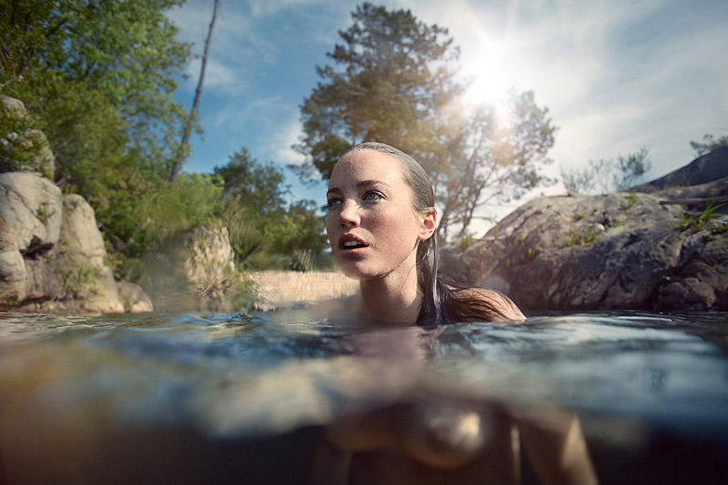 800x533, 110 Kb / под водой, камни