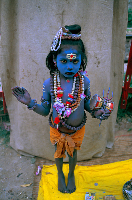 464x700, 167 Kb / ребенок, Индия, Шива, бусы