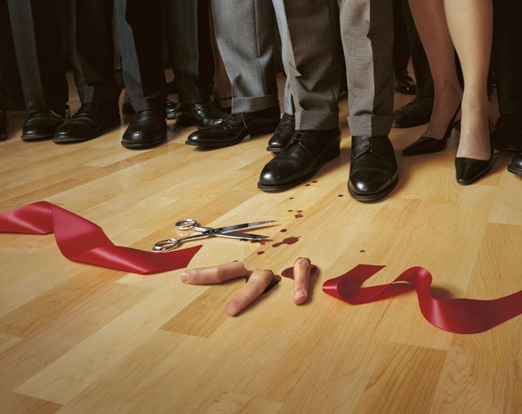 745x590, 59 Kb / ножницы, пальцы, лента