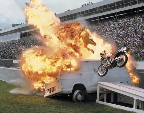 500x391, 82 Kb / мотоцикл, авария, трюк, неудача