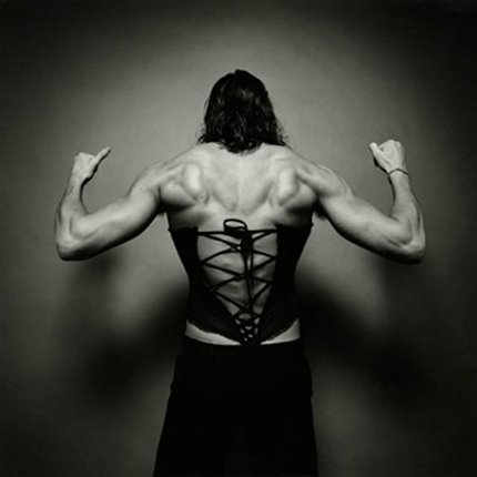 430x430, 17 Kb / Спина, мышцы, корсет, ч/б